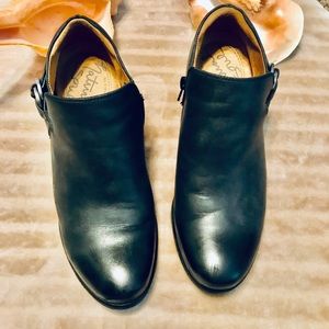 NATURAL SOUL Black Leather Ankle Boots